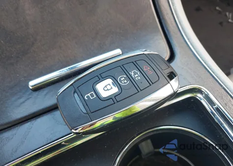 2019 Lincoln Continental Select z USA, uszkodzony, nr VIN 1LN6L9SK7K5613027